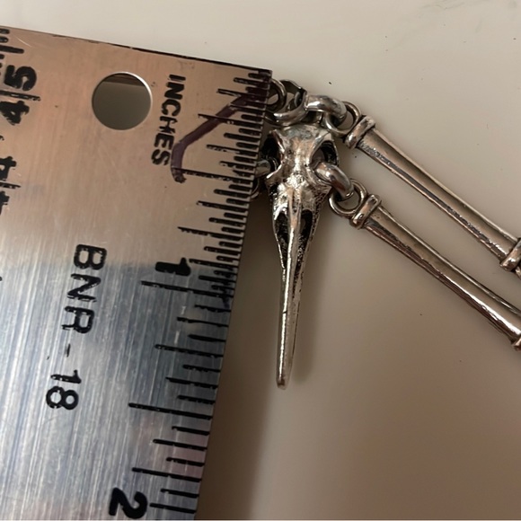 Hand made (by me) RAVEN SKULL NECKLACE (unisex) - Picture 8 of 10